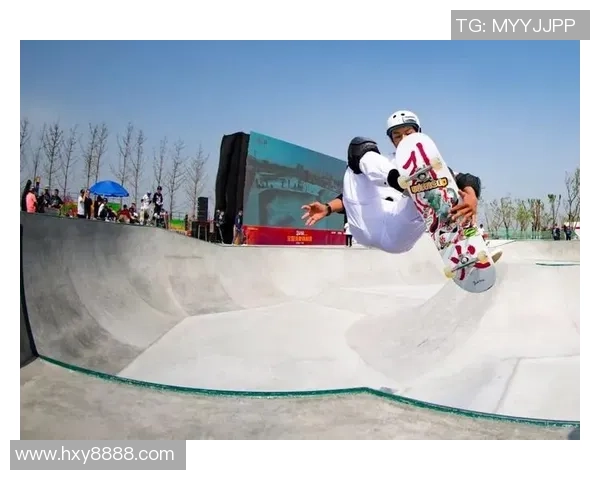 深圳滑板队进攻战术解析：如何在赛场上掌控节奏与优势